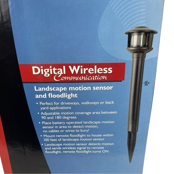 New in Box Cooper Lighting RFM300W Security Light Wireless Remote Motion Sensor - Picture 4 of 7